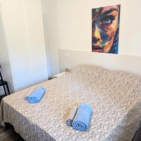 Liana 7 Apartment *